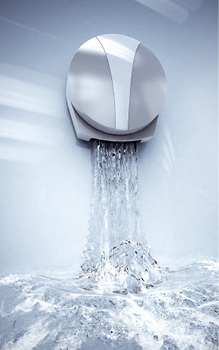 



Sanit: Ablauf- und Überlaufgarnitur Swing Plus mit Wanneneinlauf. 
