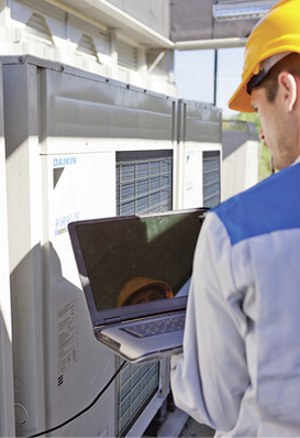 



Daikin: Inbetriebnahme eines VRV-IV-Außengeräts. 
