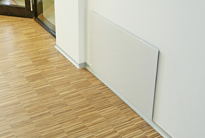 



Tece: Design-Glastür für Tecefloor-Heizkreisverteiler. 
