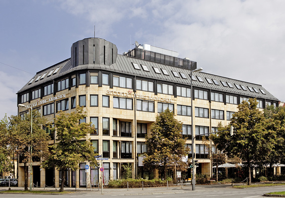 



1
 Das arcona Living München – die VRV-Außengeräte stehen auf dem Dach.
