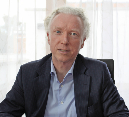 



1
 Dr. Peter Backwinkel: „Durch ausschließlich planerische Maßnahmen kann ein Gebäude nicht frei von Elektrosmog sein.“ 
