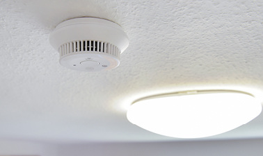 



RWE Effizienz: Vernetzbarer SmartHome-Rauchmelder. 
