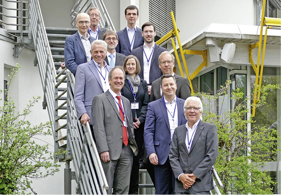 



1
 Ehemalige Kollegen, Weggefährten und Mitstreiter in Sachen Kühldecke, BKT und Wärme-pumpe referierten beim TWK-Festkolloquium für Fritz Nüßle (von vorne rechts nach links): Prof. Dr.-Ing. Norbert Fisch, Frank Kaiser, Prof. Dipl.-Ing. Werner Schenk, Prof. Dr.-Ing. Jens Pfafferott, Prof. Dr.-Ing. Doreen Kalz, Fritz Nüßle, Yannick Friess, Prof. Dr.-Ing. Roland Koenigsdorff, Dipl.-Ing. Johannes Hopf, Dr.-Ing. Thomas Sefker, Prof. Dr.-Ing. Rüdiger Külpmann. 
