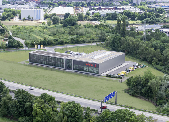 Die neue Weishaupt-Niederlassung Neuss liegt direkt an der A52.