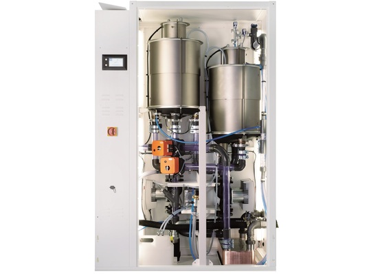 Der eChiller ist eine Kältemaschine, die Wasser als Kältemittel nutzt. Durch eine Weiterentwicklung soll das Einsatzgebiet auf die herkömmliche Gebäudeklimatisierung erweitert werden.