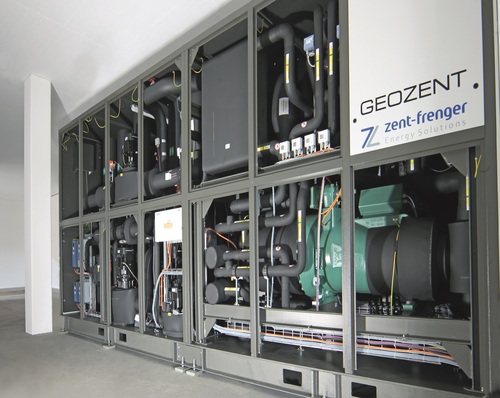 Eine Großwärmepumpen-Verbundanlage von Zent-Frenger mit integrierter Hydraulik sorgt im ICE-Instandhaltungswerk in Köln-Nippes für eine hocheffiziente Energiebereitstellung.