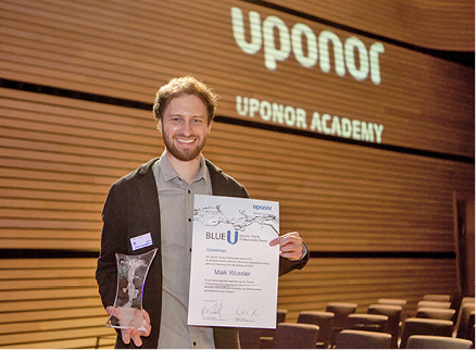 
Maik Wussler hat den Uponor Blue U Award 2018 gewonnen. Der Preisträger hat erst jüngst sein Studium an der TU Braunschweig im Studiengang Sustainable Design als Master of Science abgeschlossen. 



