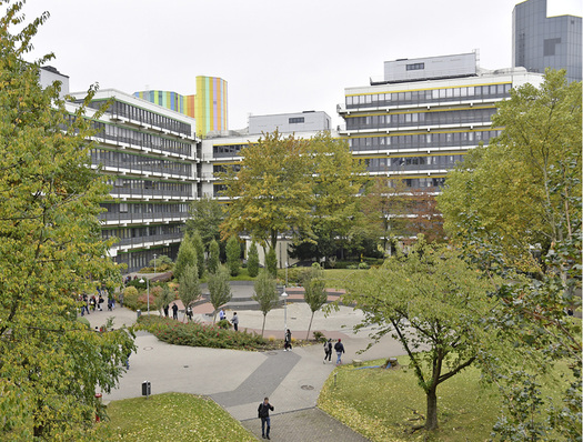 



1
 Auf dem Campus Duisburg und dem Campus Essen wird umfangreich modernisiert. Zeitgleich entstehen neue Gebäude mit flexibler Raumnutzung.
