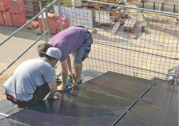 



CitrinSolar: PV-Modulmontage zum Festpreis. 
